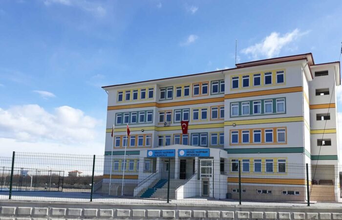 vaizpinari-8-derslikli-ilkokul-yapim-işi-4